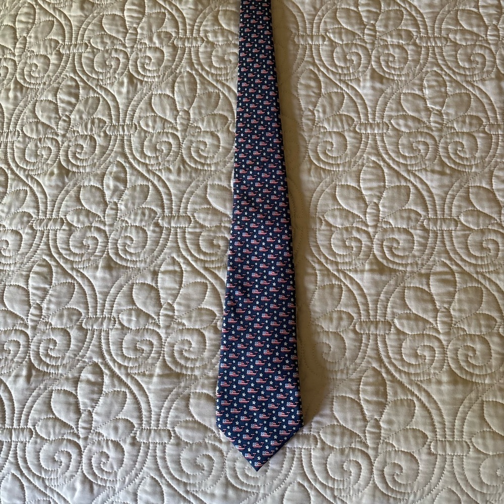 Vineyard Vines American Flag Silk Tie